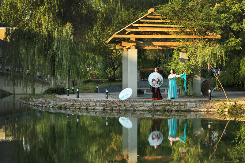 北京赛车PK10
 孙贝贝、倪书阳、葛益军；张培风